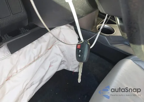 2013 Toyota Rav4 Xle z USA, uszkodzony, nr VIN 2T3WFREV1DW060579